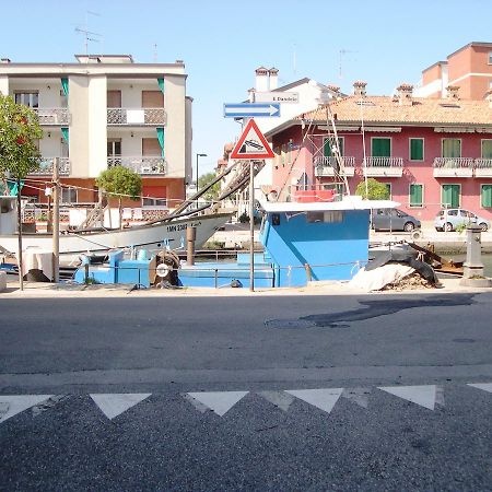 Appartamento Dionea กราโด ภายนอก รูปภาพ